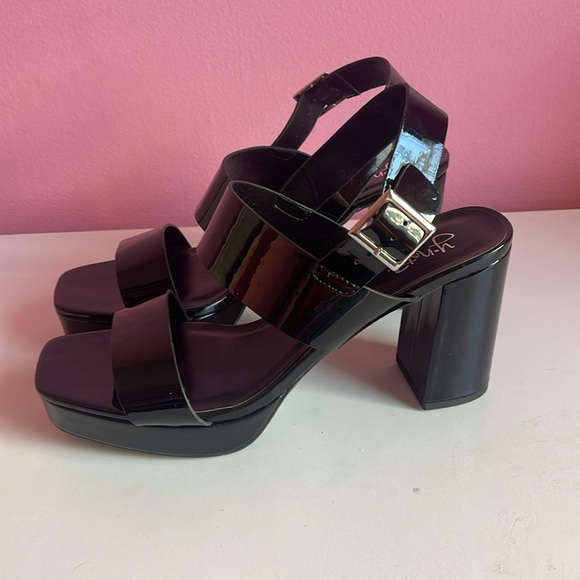 Black Y.Not? Heels - Picture 2 of 4